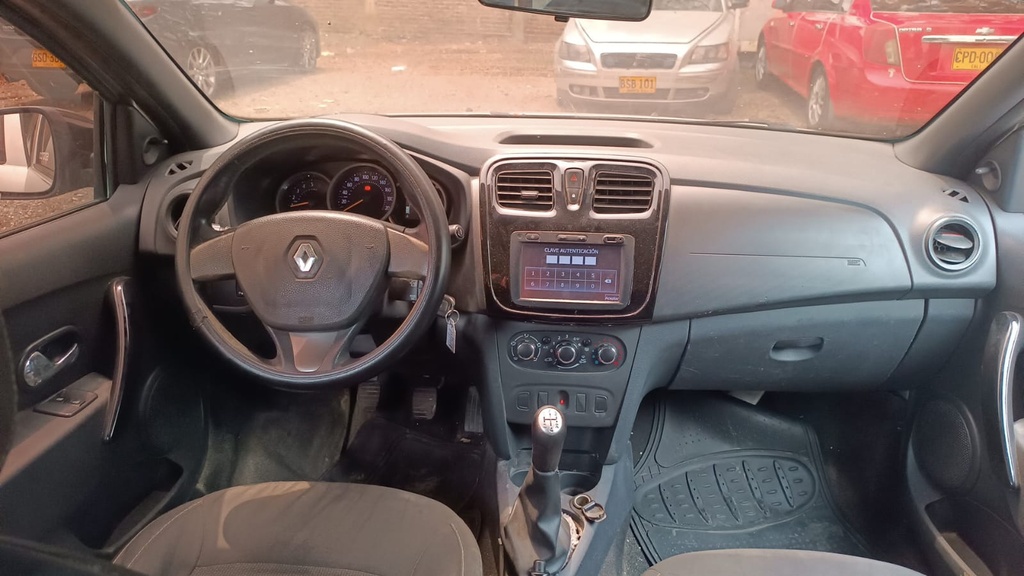 GJM042 RENAULT LOGAN 2020